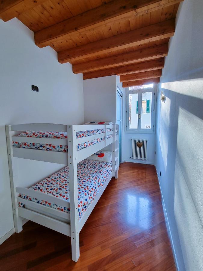 La Finestra Sul Castello Desenzano-By Goccia Di Lago Desenzano del Garda Exterior foto